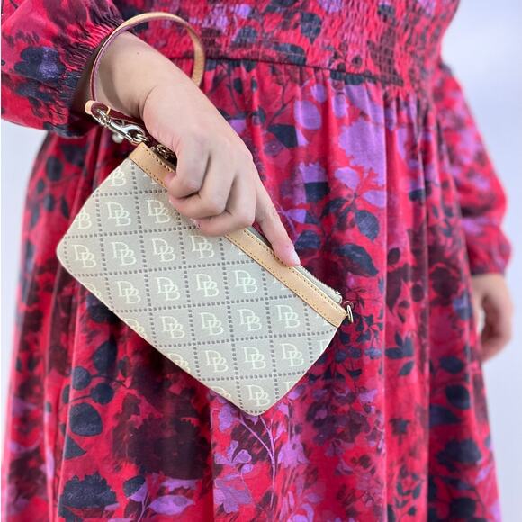 Dooney & Bourke Signature Jacquard Wristlet Slim Zip Pouch Monogram - Picture 2 of 6